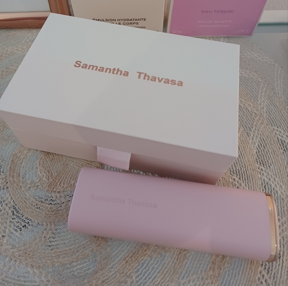 Samantha Thavasa Rose Gold Bluetooth Earphone - Picture 4 of 4